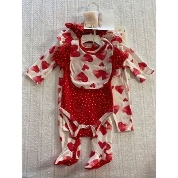 Jessica Simpson Baby Girl 4-pc Heart Bodysuit Set 3/6M - Picture 1 of 6